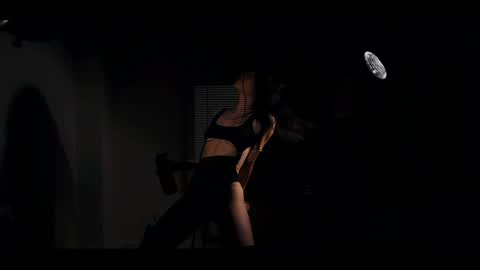 Ana online show from April 1, 8:39 pm