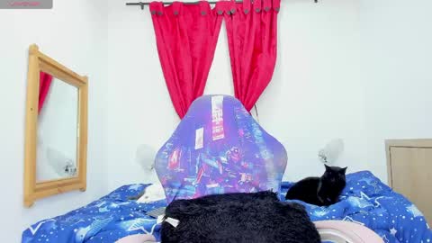 anazztasia_squirt online show from April 14, 6:08 pm