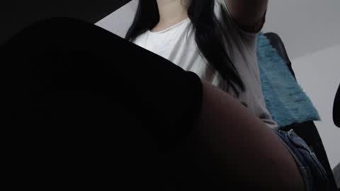 Snapshot of anddrea_ chatting on January 29, 11:41 am online show from January 29, 11:41 am