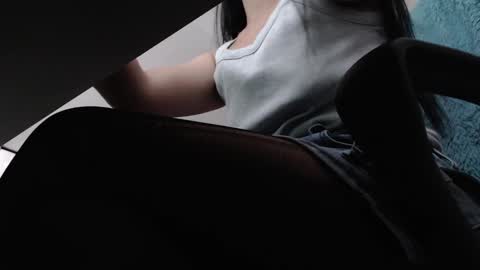 Snapshot of anddrea_ chatting on February 26, 11:32 am online show from February 26, 11:32 am