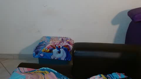 andrea_meza18 online show from December 18, 11:40 pm