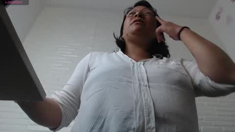 Andrea Model trainer Luxury ST online show from December 18, 8:35 pm