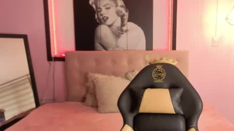 androm3da_ online show from July 7, 7:27 pm