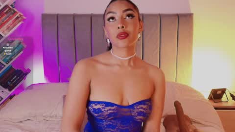 andy_saenz13 online show from April 4, 11:47 pm