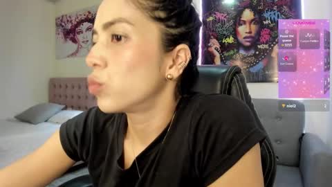 Andrea online show from November 21, 9:06 pm