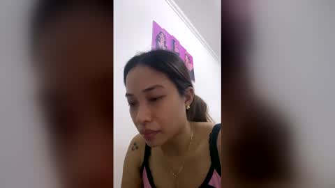 ange011 online show from May 4, 7:34 am