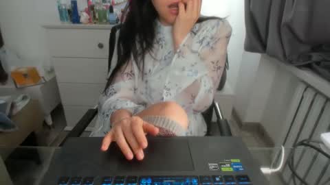 angel_lee__ online show from January 25, 4:13 am