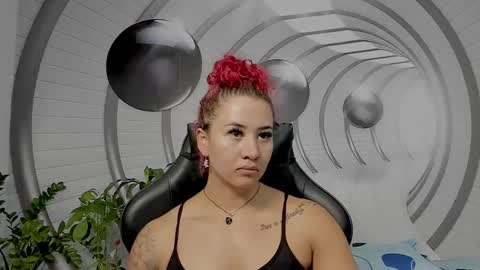 Snapshot of angel_martins chatting on December 7, 8:49 pm Angel online show from December 7, 8:49 pm