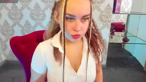 Snapshot of angela_coy chatting on October 1, 7:46 am angela_coy online show from October 1, 7:46 am