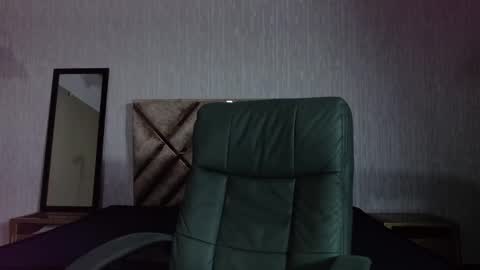 angel online show from October 13, 4:53 pm