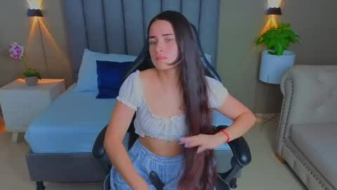 A N G E L I C A online show from April 17, 7:27 pm