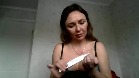 angelinalove28 online show from February 16, 8:25 am