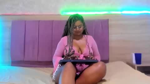 angiekatrinacm101 online show from February 19, 11:43 am