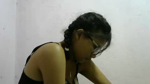 Snapshot of anielah chatting on October 14, 7:05 pm anielah online show from October 14, 7:05 pm