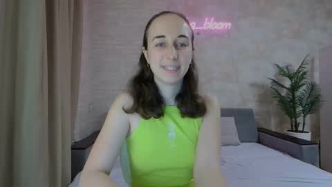 anikabloom online show from January 13, 7:32 am