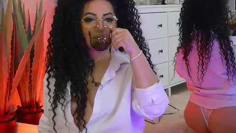 anissia teaser online show from January 19, 5:47 am