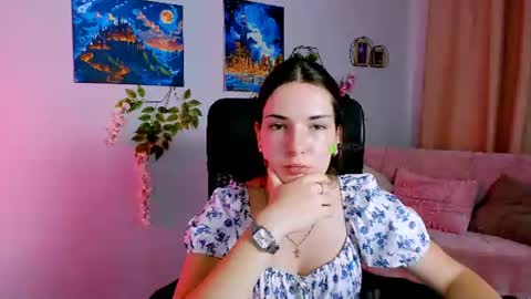 Anita online show from July 6, 8:30 am