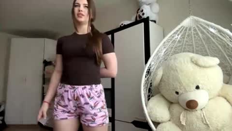 Kate online show from January 13, 1:04 pm