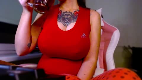 Ann online show from December 8, 2:41 pm