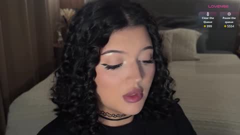 Anna online show from March 5, 3:41 pm