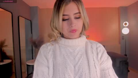 Snapshot of annabrooks_ chatting on February 11, 7:59 pm Anna Brooks online show from February 11, 7:59 pm