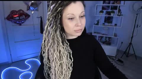 Anna online show from February 13, 2:40 pm