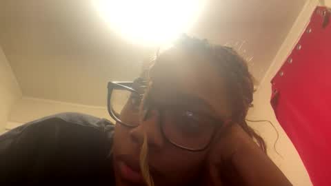 anne_lynn online show from May 23, 9:18 am