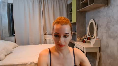 annedevrim online show from November 12, 7:17 am