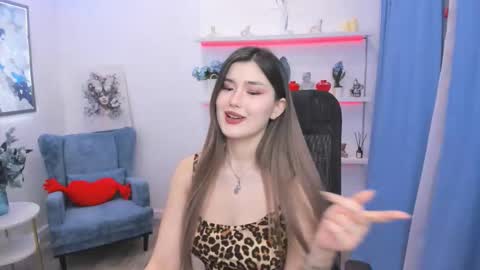 annetli online show from February 4, 7:39 pm