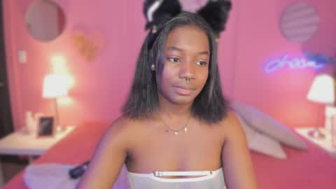 Snapshot of annia_dh chatting on September 19, 8:41 pm annia online show from September 19, 8:41 pm