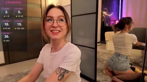 Annie online show from February 10, 11:41 pm