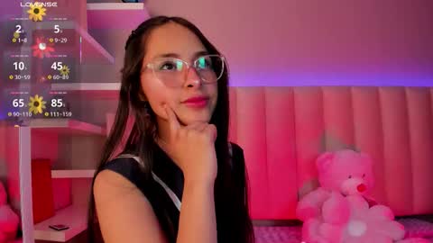   online show from December 3, 3:09 am