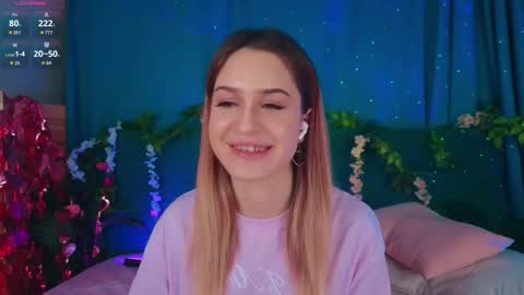 annie online show from March 4, 9:10 pm