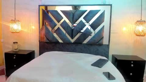 annie_vega17 online show from February 24, 10:08 pm