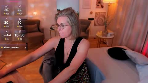 Annie online show from February 27, 6:46 am