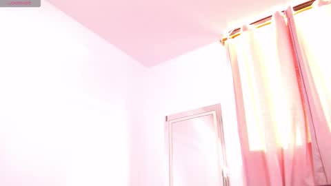 annie online show from March 26, 10:00 pm