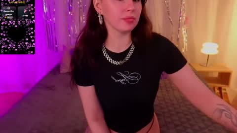Anny online show from August 2, 9:40 pm
