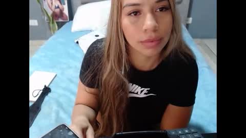 Anny Yeins online show from March 1, 5:42 am