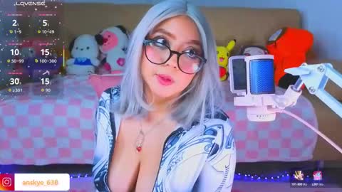 anskye online show from October 1, 5:45 am