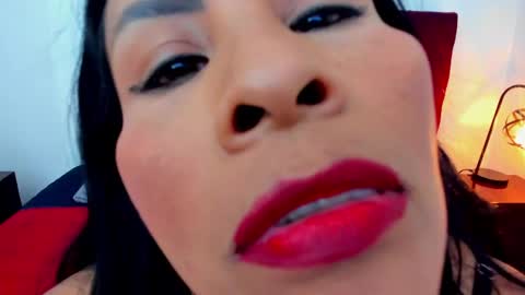 Anthonelaa   online show from April 10, 8:26 pm