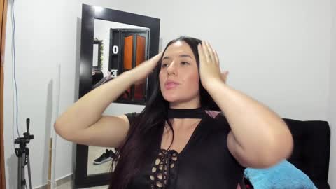 antonella  online show from January 24, 9:04 pm