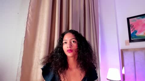 AntonellaHall  online show from January 24, 11:59 am