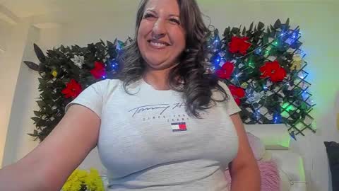 Snapshot of any_mour chatting on December 26, 3:42 pm any mour online show from December 26, 3:42 pm