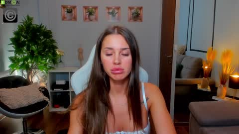 Anya online show from November 12, 2:15 pm