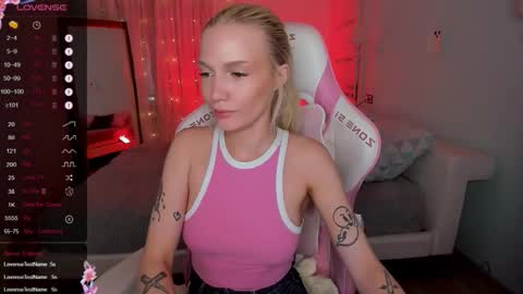 Anya online show from November 20, 8:26 am