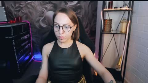 APHEX QUEEN online show from January 16, 1:04 pm