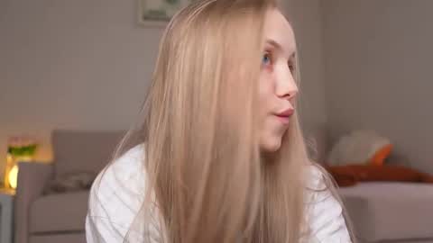  REYNA  next stream is 11h of Feb online show from April 28, 3:05 pm