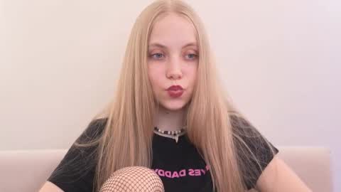  REYNA  next stream is 11h of Feb online show from April 1, 3:20 pm