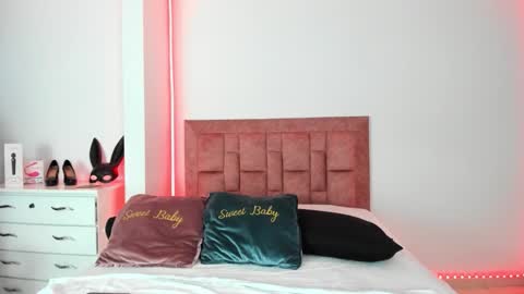 april collinsxx online show from February 24, 11:25 pm