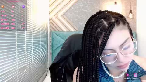 Snapshot of april_dumont chatting on March 4, 12:55 pm April online show from March 4, 12:55 pm